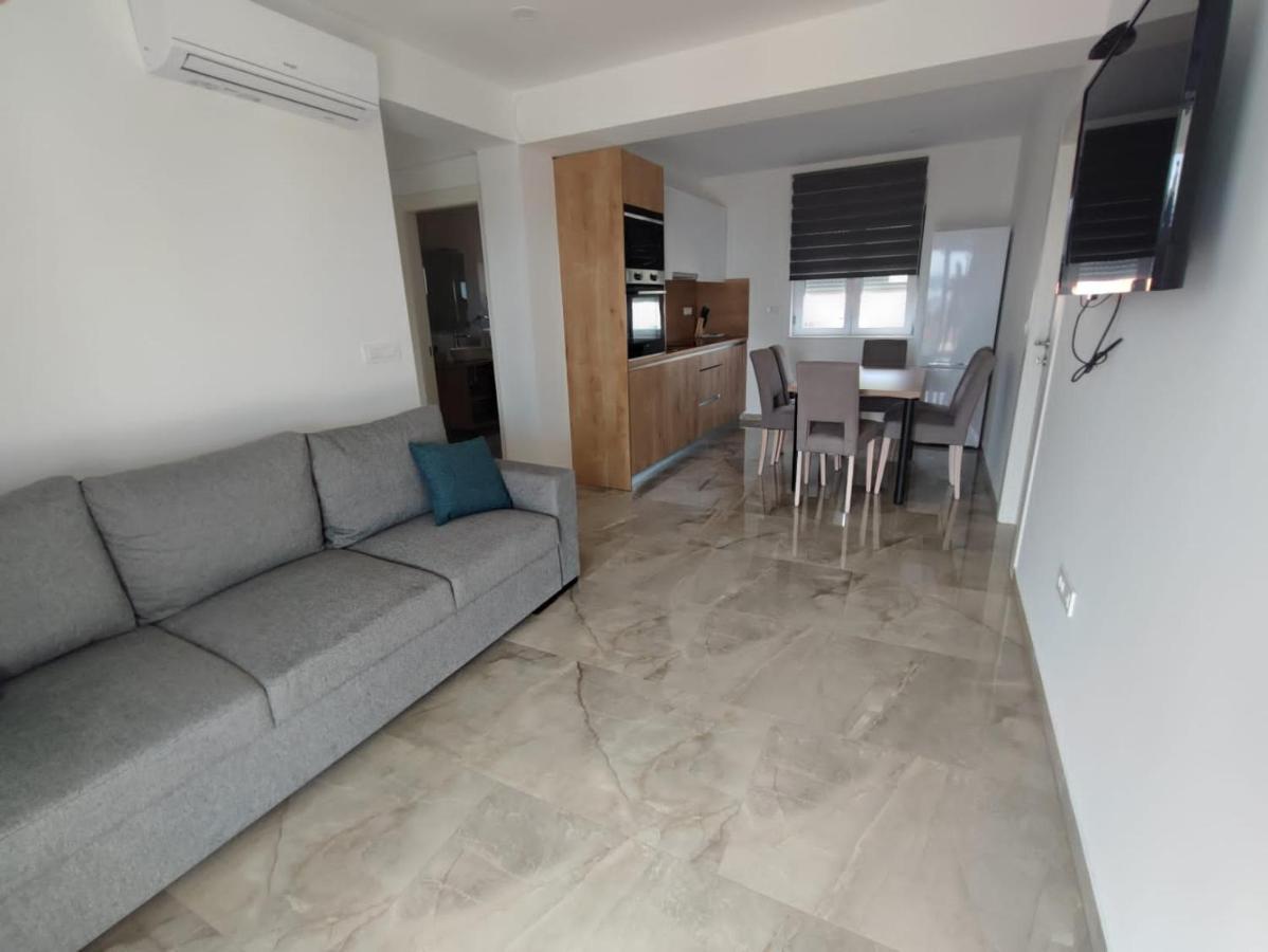 Apartments Horvat 比比涅 外观 照片