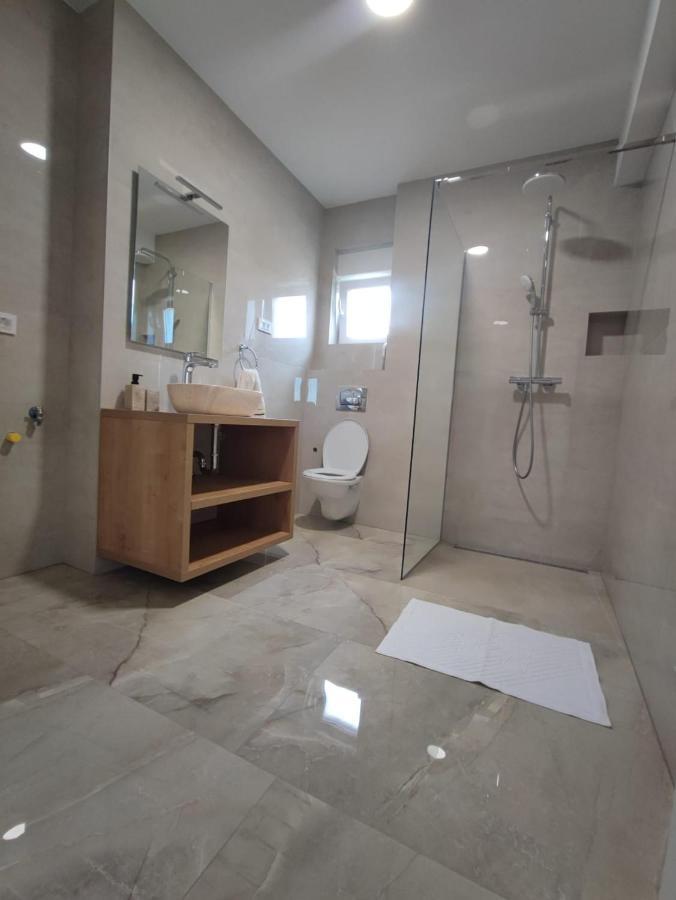Apartments Horvat 比比涅 外观 照片